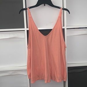Peach flowey tank top